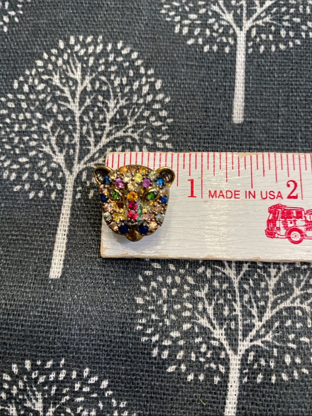 Gems En Vogue! Gold Multi-Color Crystal Leopard Head Stud Earrings - Picture 6 of 11